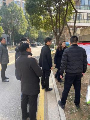 無錫市住房和城鄉(xiāng)建設局對宜興市2022年度"先鋒物業(yè)"和黨建引領物業(yè)管理服務工作示范點進行考核驗收